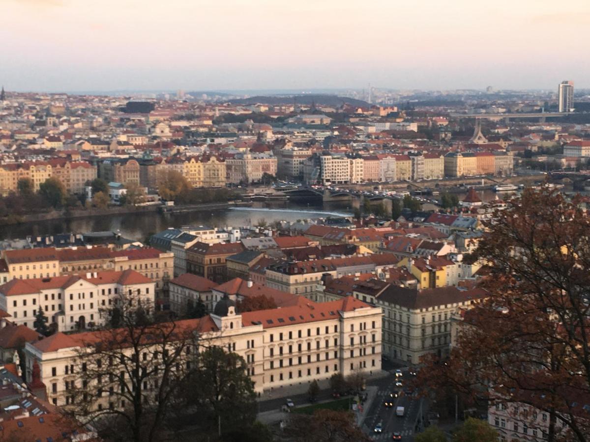 Exclusive Apartment On Zborovska Prag Eksteriør billede